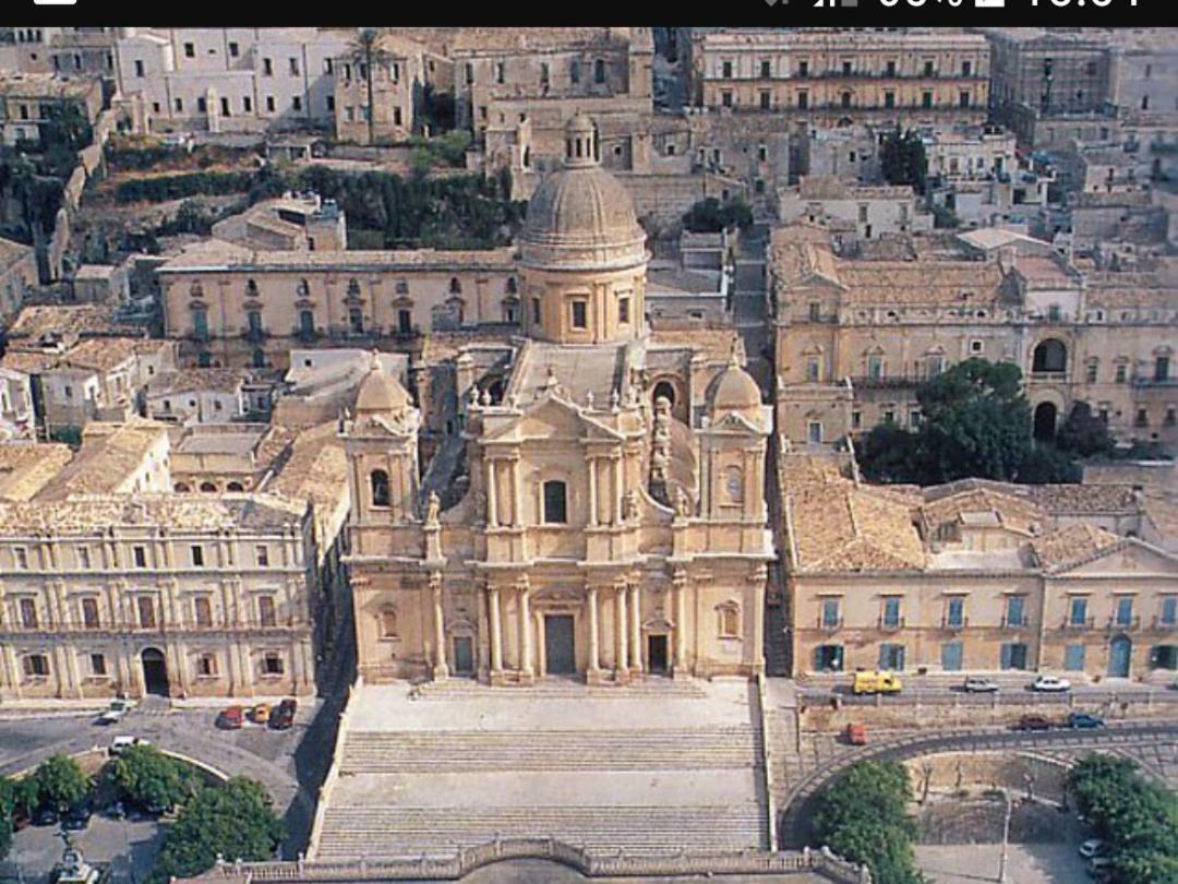 Da Francesco E Graziella Apartment Noto Exterior photo